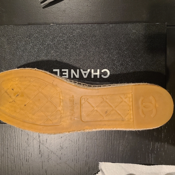 Chanel Black Leather Espadrilles with Woven Trim - Picture 13 of 13